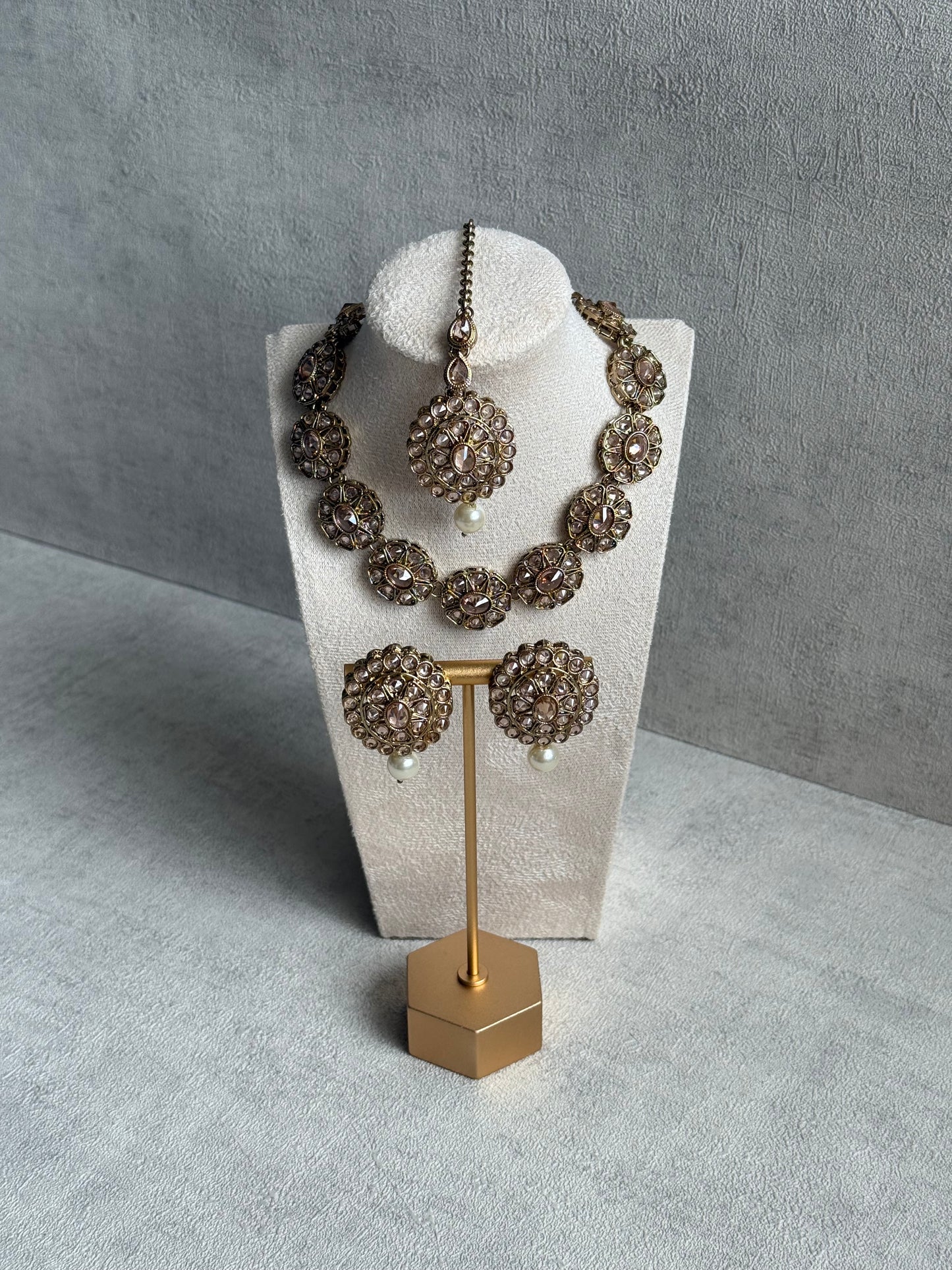 Ayura Designs Sania Set with Necklace, Earrings & Tikka – Champagne Kundan Stones & Antique Gold Finish