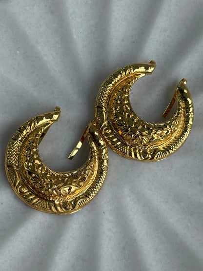 Ayura Designs Reeva Hair Pins – Embossed Crescent Moon Design & Gold Finish