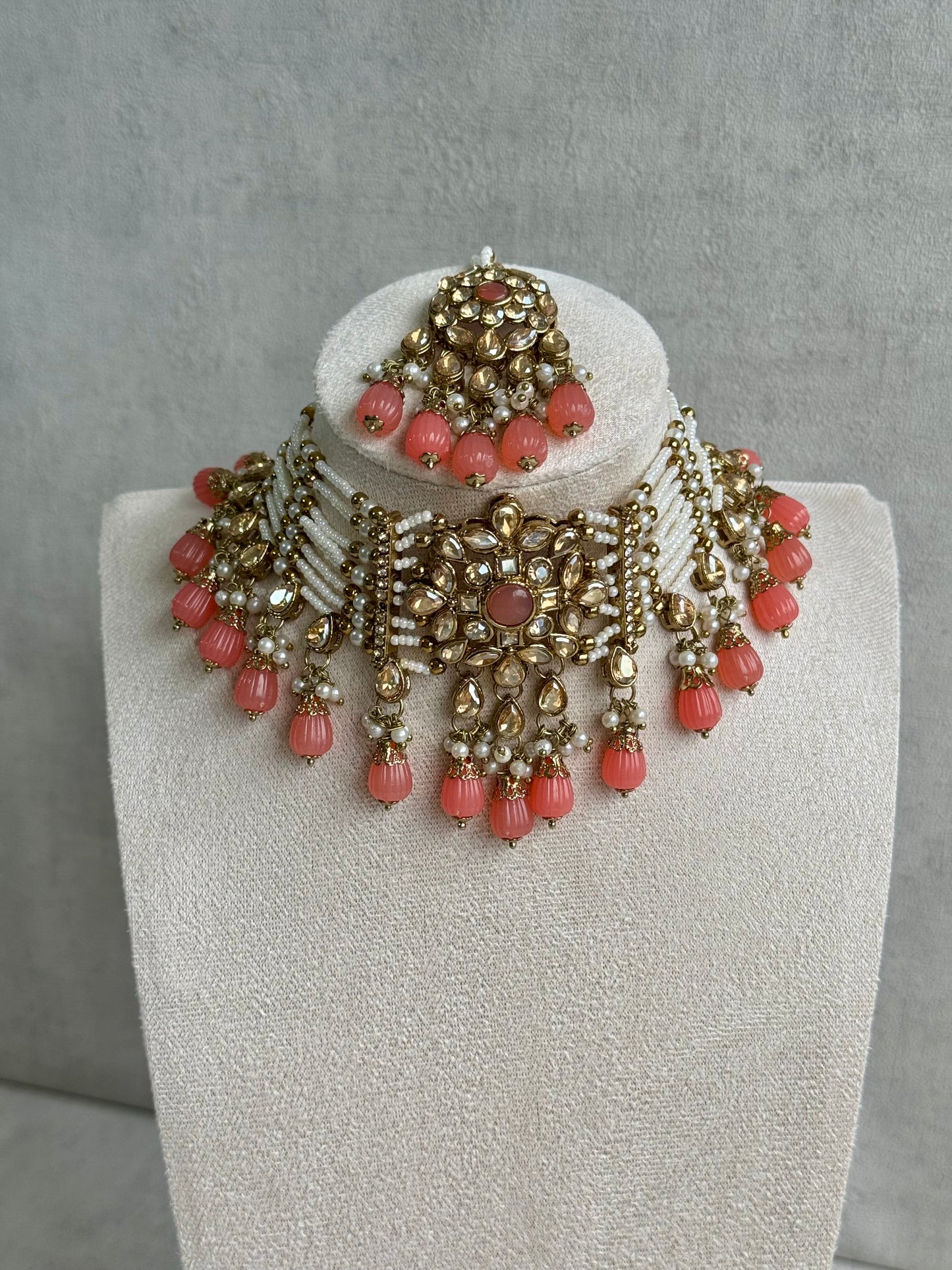 Ayura Designs Rubiya Set in Gold & Peach – Regal Radiance Adorned with Pearls & Kundan Elegance