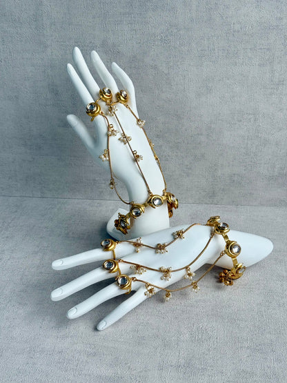 Ayura Designs Chand Haathphool – Antique Gold Hand Harness with Kundan-Style Mirror-Cut Stones & Pearl Detailing