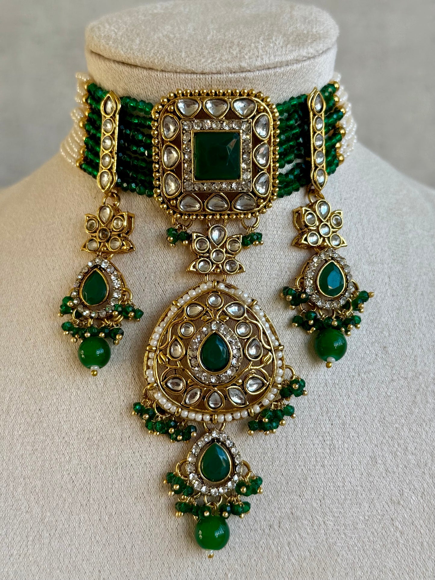 Ayura Designs Zarmeen Choker Set with Earrings & Tikka – Mirror-Cut Stones, Antique Gold Finish and Emerald Green Beads