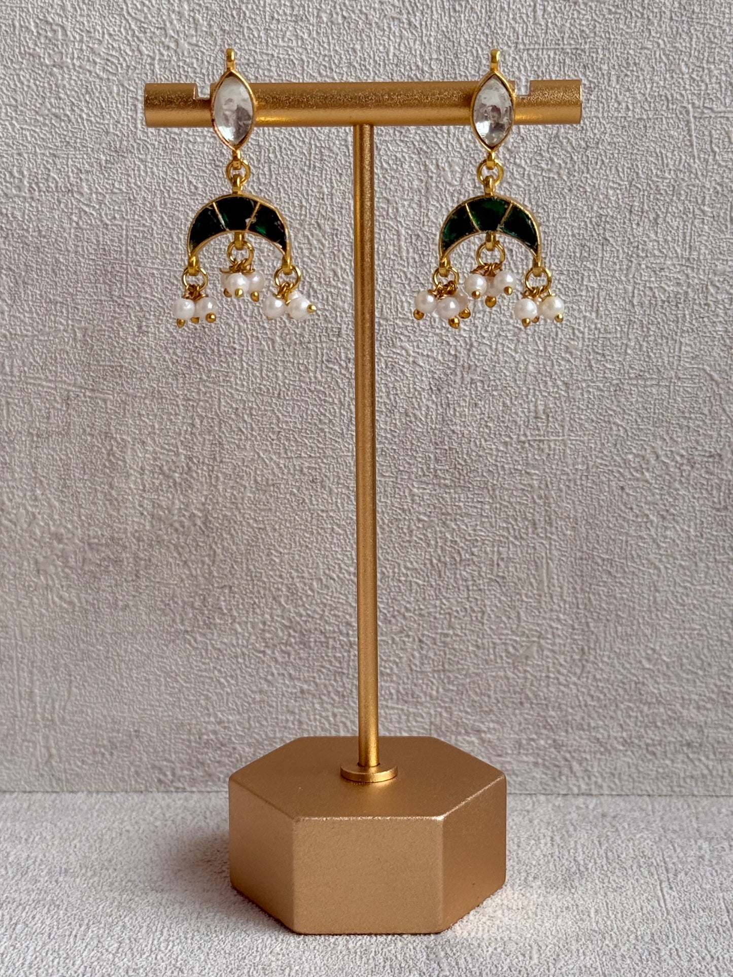 Ayura Designs Mahi Choker Set with Earrings – Meenakari Kundan Emerald Green & Ivory Detailing
