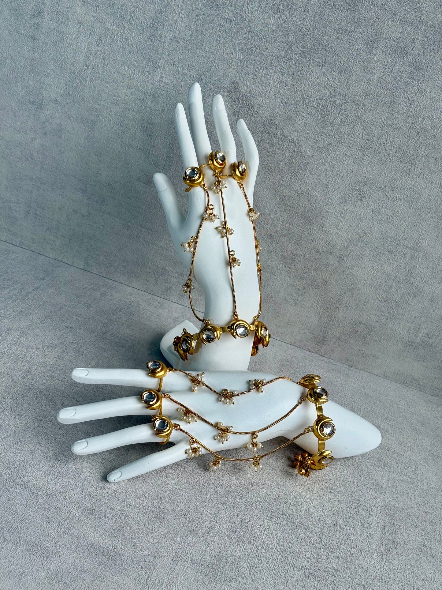 Ayura Designs Chand Haathphool – Antique Gold Hand Harness with Kundan-Style Mirror-Cut Stones & Pearl Detailing