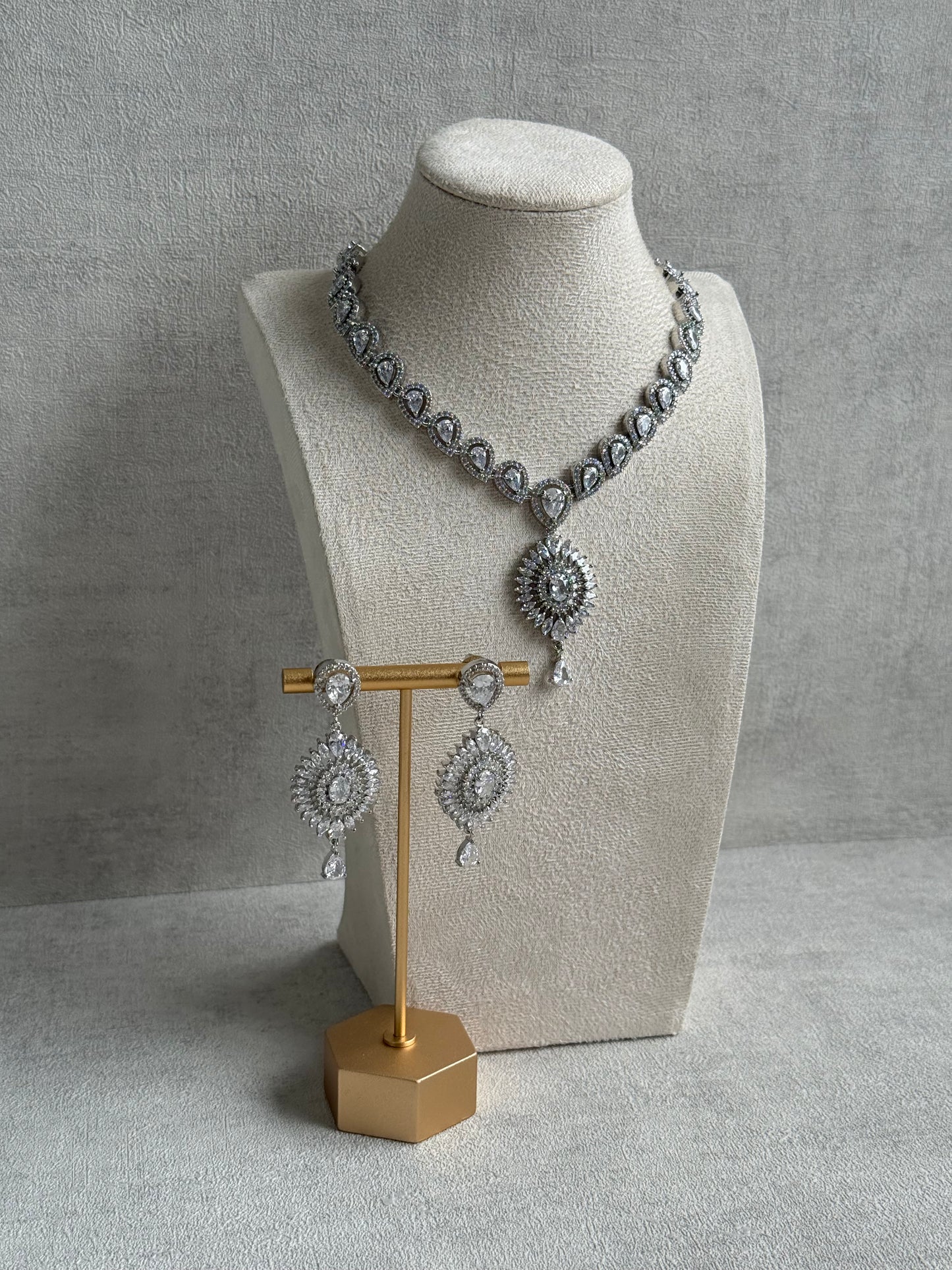 Ayura Designs Bella Set – Silver Necklace & Earrings with Teardrop Moissanite Stones & Radiant Halo Design