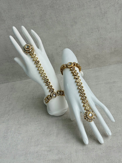 Ayura Designs Maura Haathphool – Antique Gold Hand Harness with Mirror-Cut Stones & Pearl Detailing