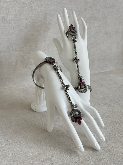 Ayura Designs Ishaana Haathphool Set of 2 – Oxidised Silver Hand Harness with Ruby Pink Stones & Ghungroo Detailing