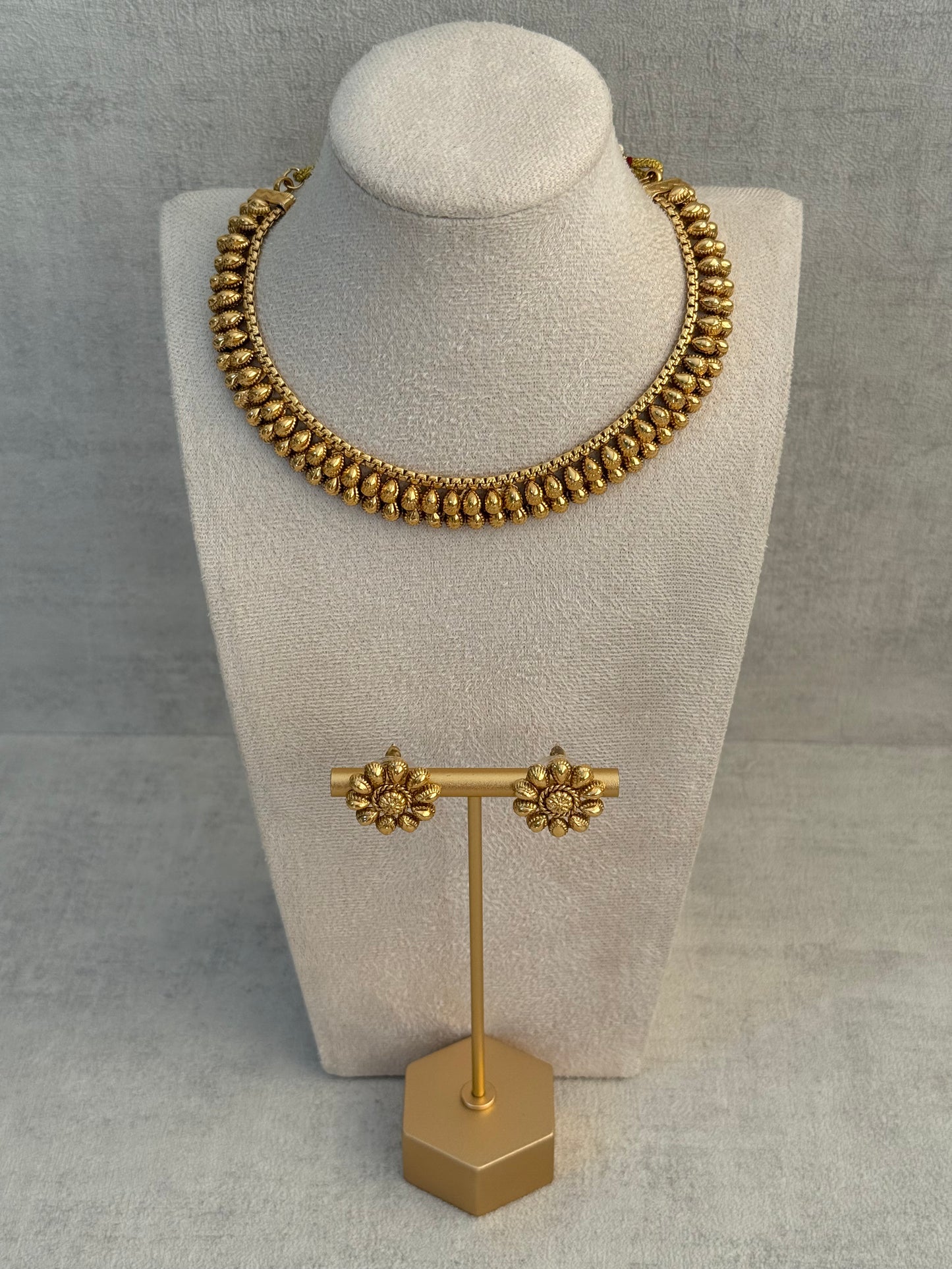 Ayura Designs Kanchan Set with Stud Earrings – Antique Gold Finish & Teardrop Detailing