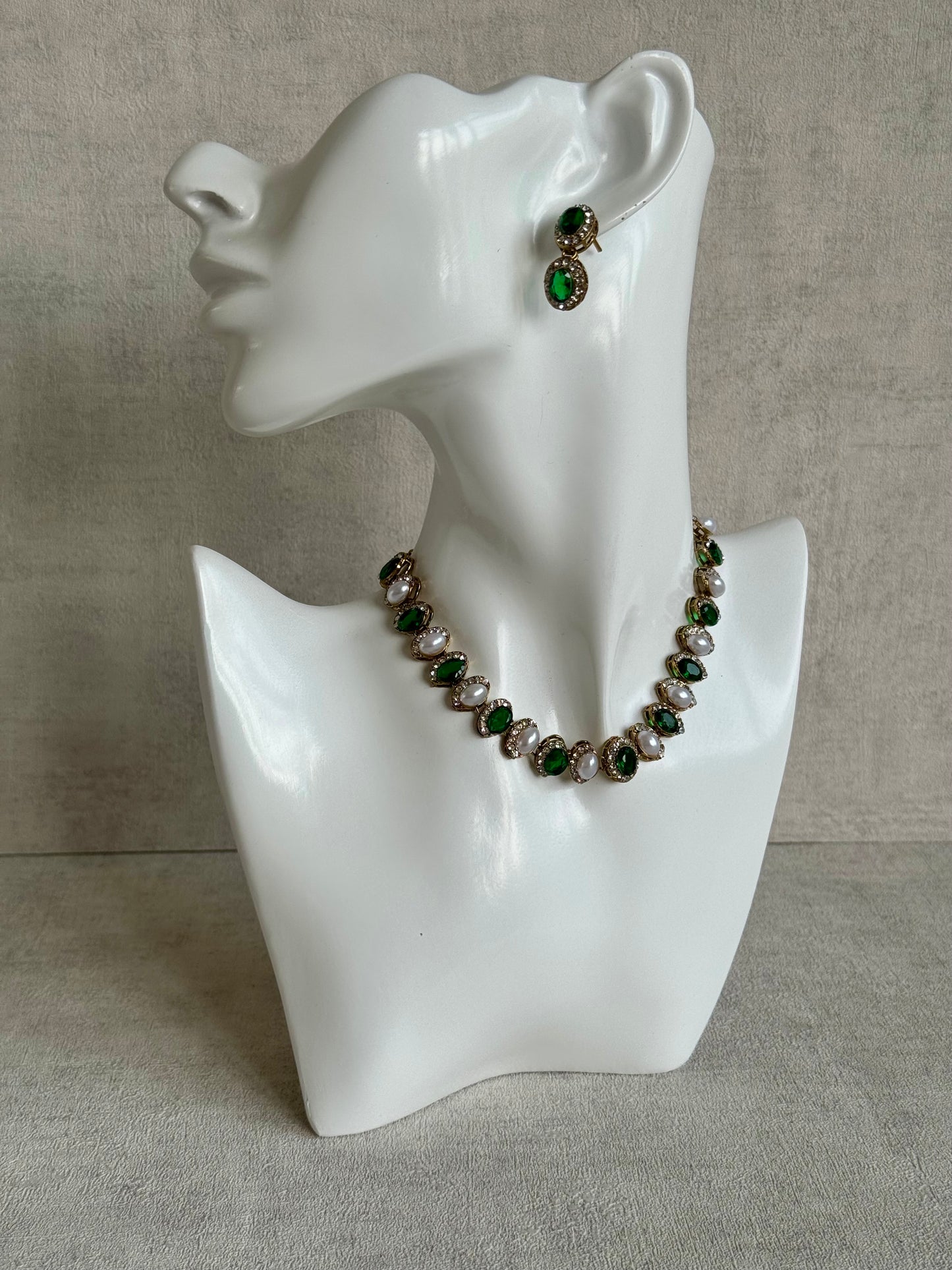 Ayura Designs Eira Set – Necklace, Earrings & Tikka with Emerald Green & Ivory Oval Stones in Antique Gold