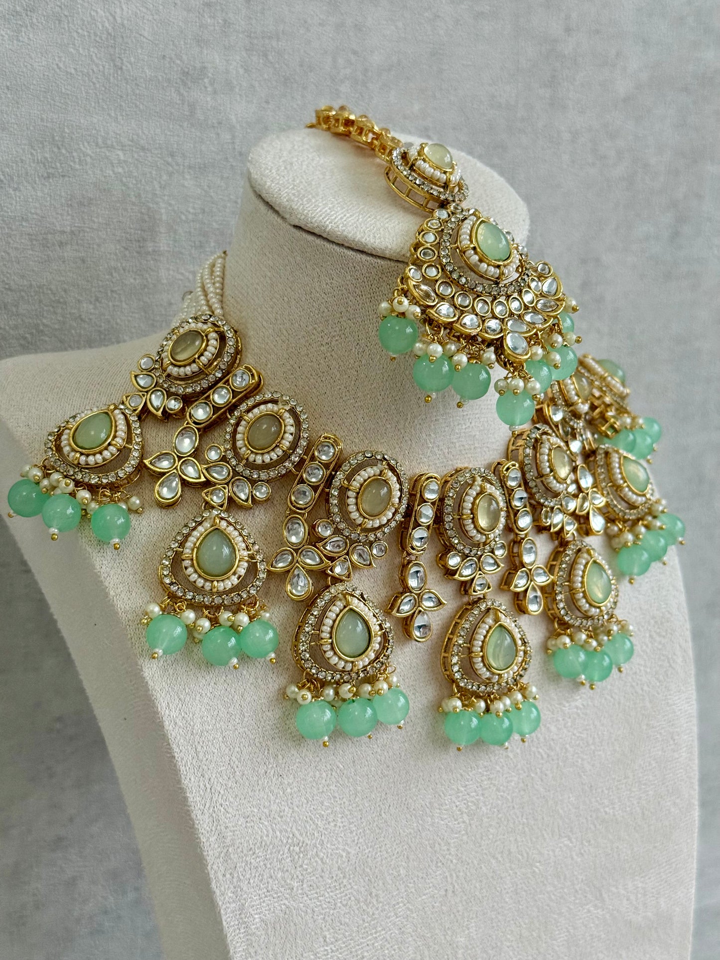 Ayura Designs Janvi Set with Necklace, Earrings & Tikka – Kundan Detailing, Mint Green Beads & Pearls Drops