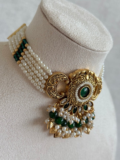 Ayura Designs Mehr Choker Set with Earrings & Tikka – Emerald Green Stones, Pearl Beads, Pearl Strands & Antique Gold Finish