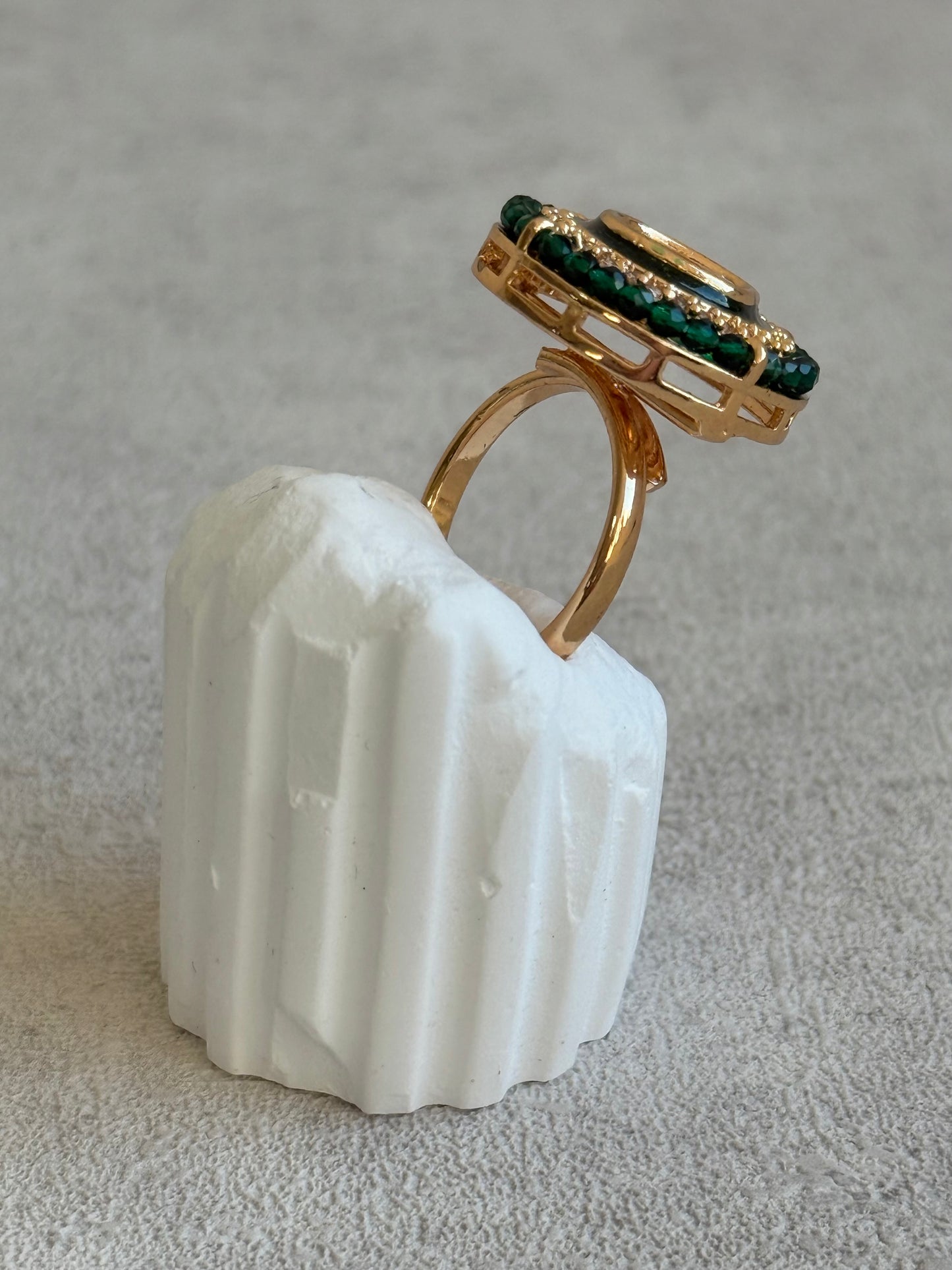 Ayura Designs Roselle Adjustable Ring – Moissanite Centre with Crystal Border & Emerald Green Beads