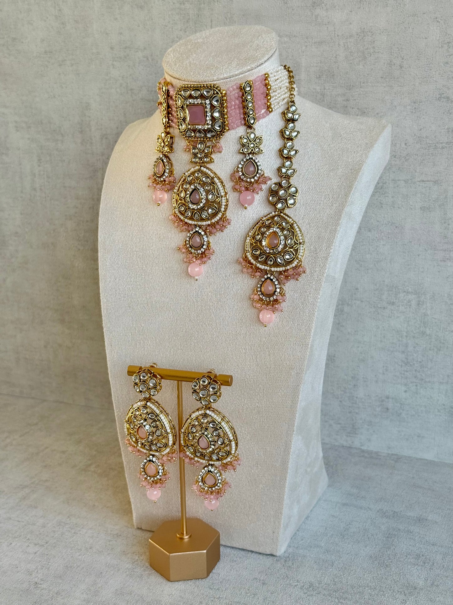 Ayura Designs Zarmeen Choker Set with Earrings & Tikka – Mirror-Cut Stones, Antique Gold Finish and Blush Pink Beads
