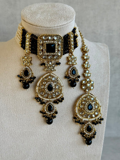 Ayura Designs Zarmeen Choker Set with Earrings & Tikka – Mirror-Cut Stones, Antique Gold Finish and Black Beads