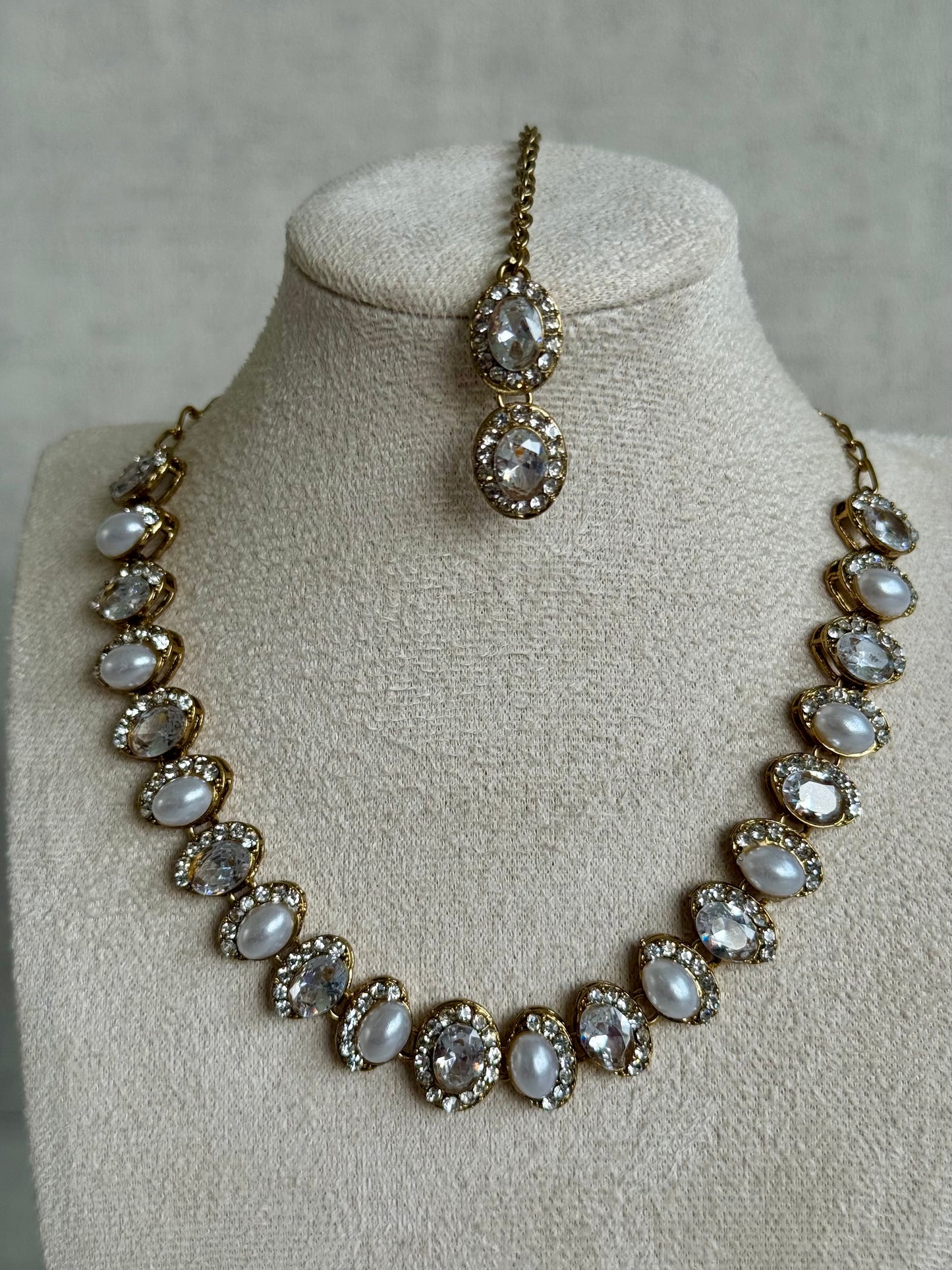 Ayura Designs Eira Set – Necklace, Earrings & Tikka with Blush Pink & Ivory Oval Stones in Antique Gold