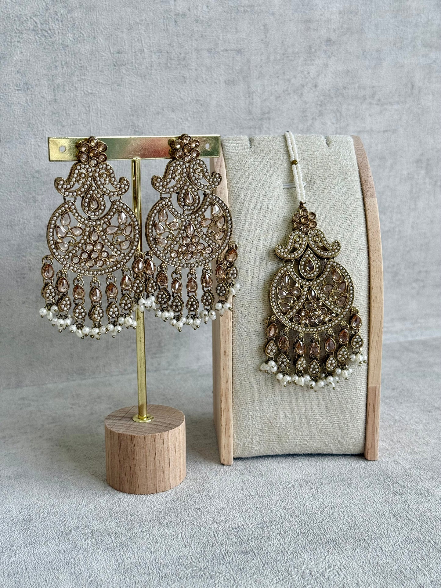 Ayura Designs Anvi Tikka Set with Earrings – Champagne Stones with Ivory Pearl Drops