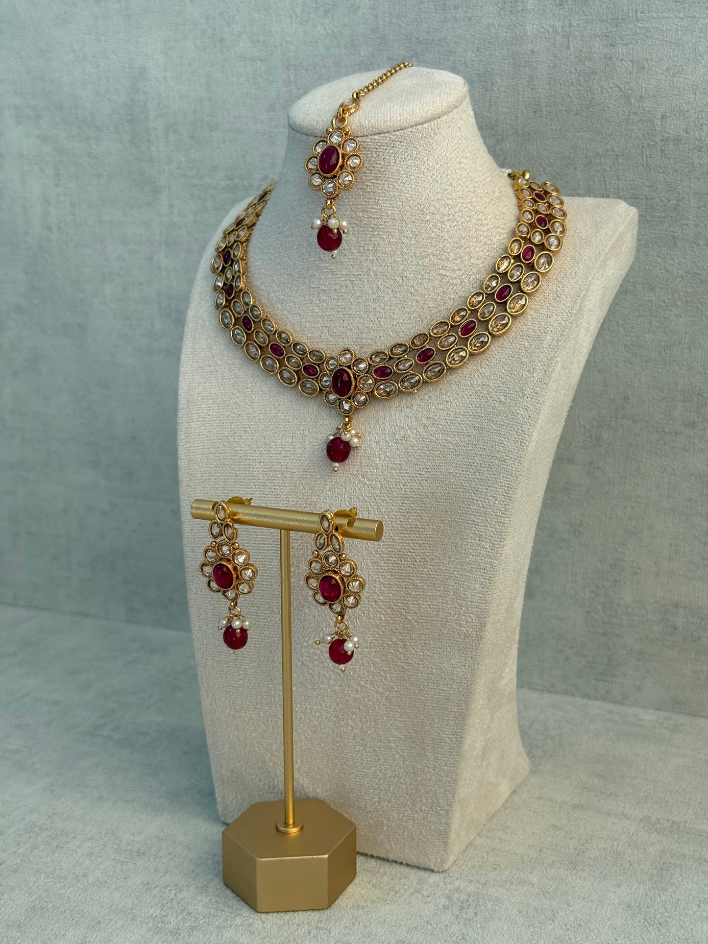 Ayura Designs Biju Set with Necklace, Earrings & Tikka – Fuchsia Pink & Ivory Pearls, Mirror-Cut Stones, Antique Gold Finish