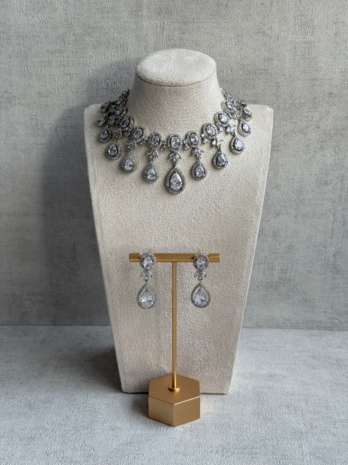 Ayura Designs Grace Set with Necklace & Earrings – Pear-Cut Moissanite Stones, Halo Detailing & Antique Silver Finish