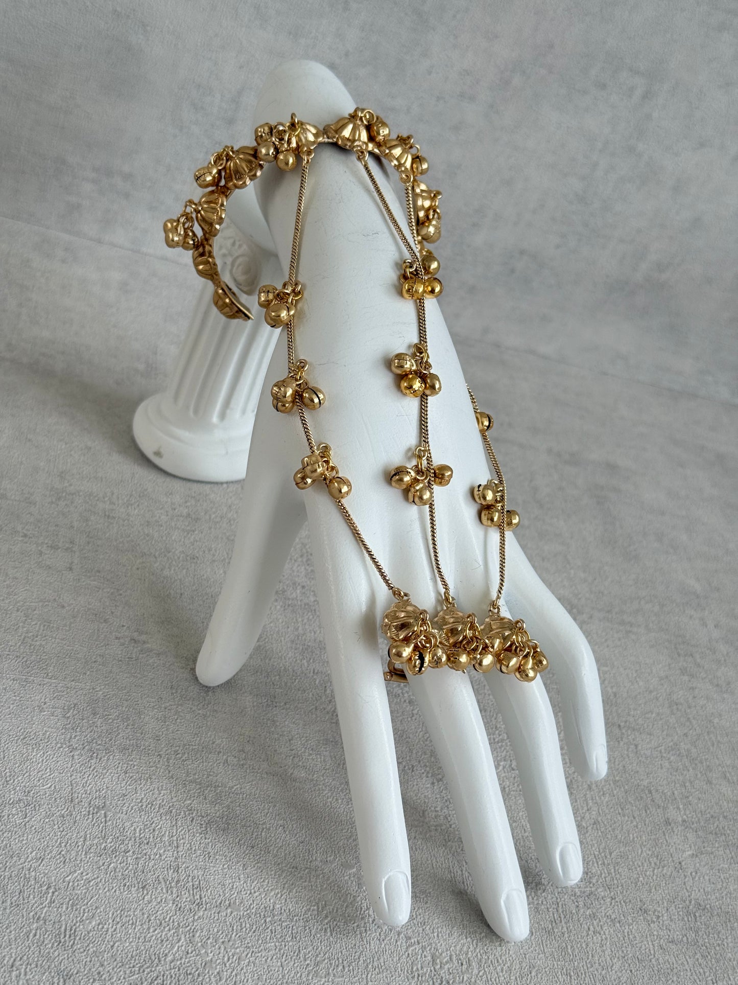 Ayura Designs Hejal Haathphool Set of 2 – Three Finger Style Hand Harness with Ghungroo Detailing & Gold Finish