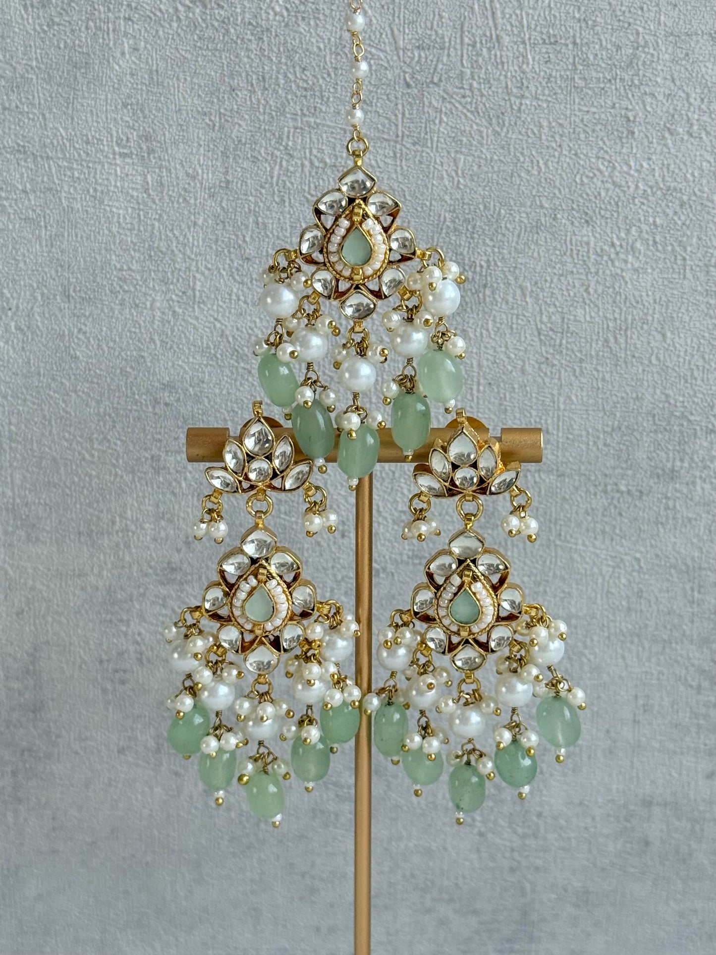 Ayura Designs Tasveer Pachi Kundan Choker Set with Earrings, Tikka & Mint Green Bead Detailing