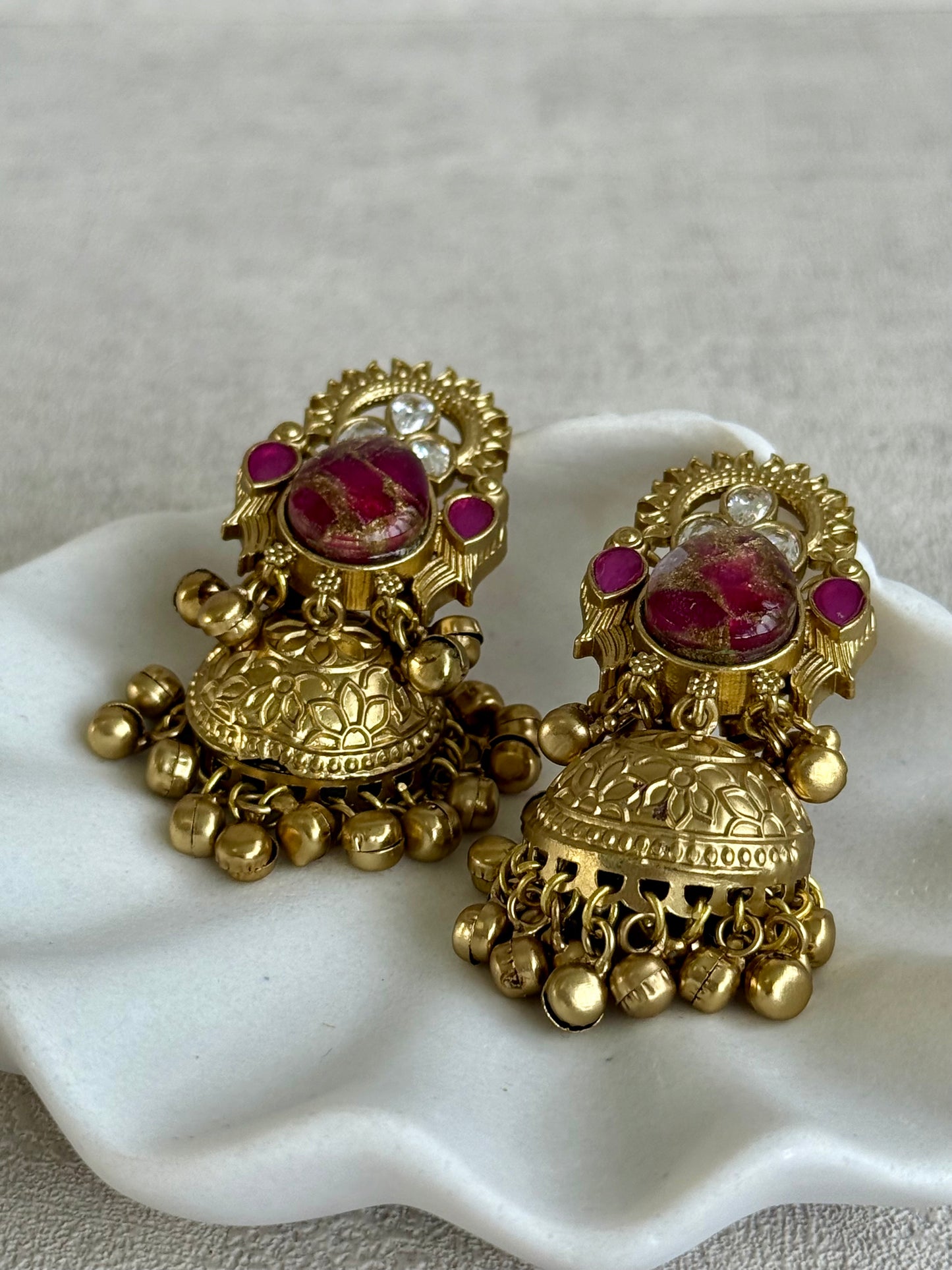 Ayura Designs Avleen Earrings – Berry Pink Marble with Antique Gold Finish & Kundan Detailing