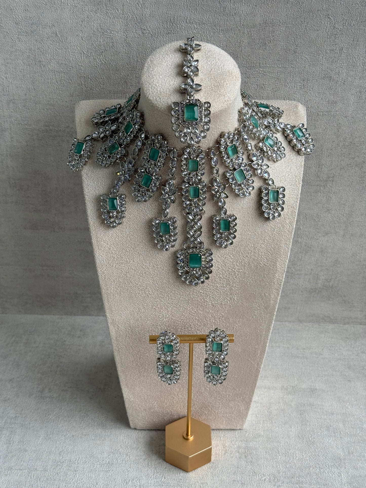 Ayura Designs Zinnia Set – Necklace, Earrings & Tikka with Mint Green Stones and Mirror-Cut Polki in Silver Finish