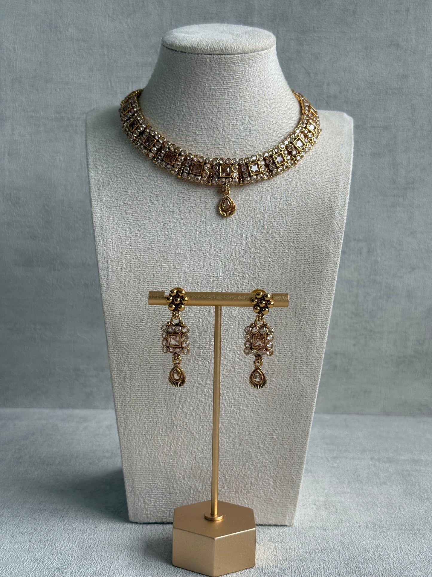 Ayura Designs Yashna Set – Necklace & Earrings with Champagne Kundan and Pearl Detailing in Antique Gold Finish