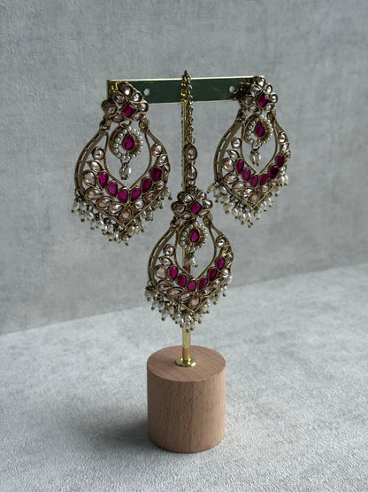 Ayura Designs Damini Tikka Set – Mirror-Cut Kundan Earrings & Tikka with Pink Enamel and Pearl Detailing