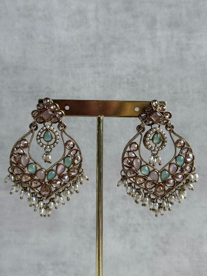 Ayura Designs Damini Tikka Set – Mirror-Cut Kundan Earrings & Tikka with Mint & Blush Enamel and Pearl Detailing