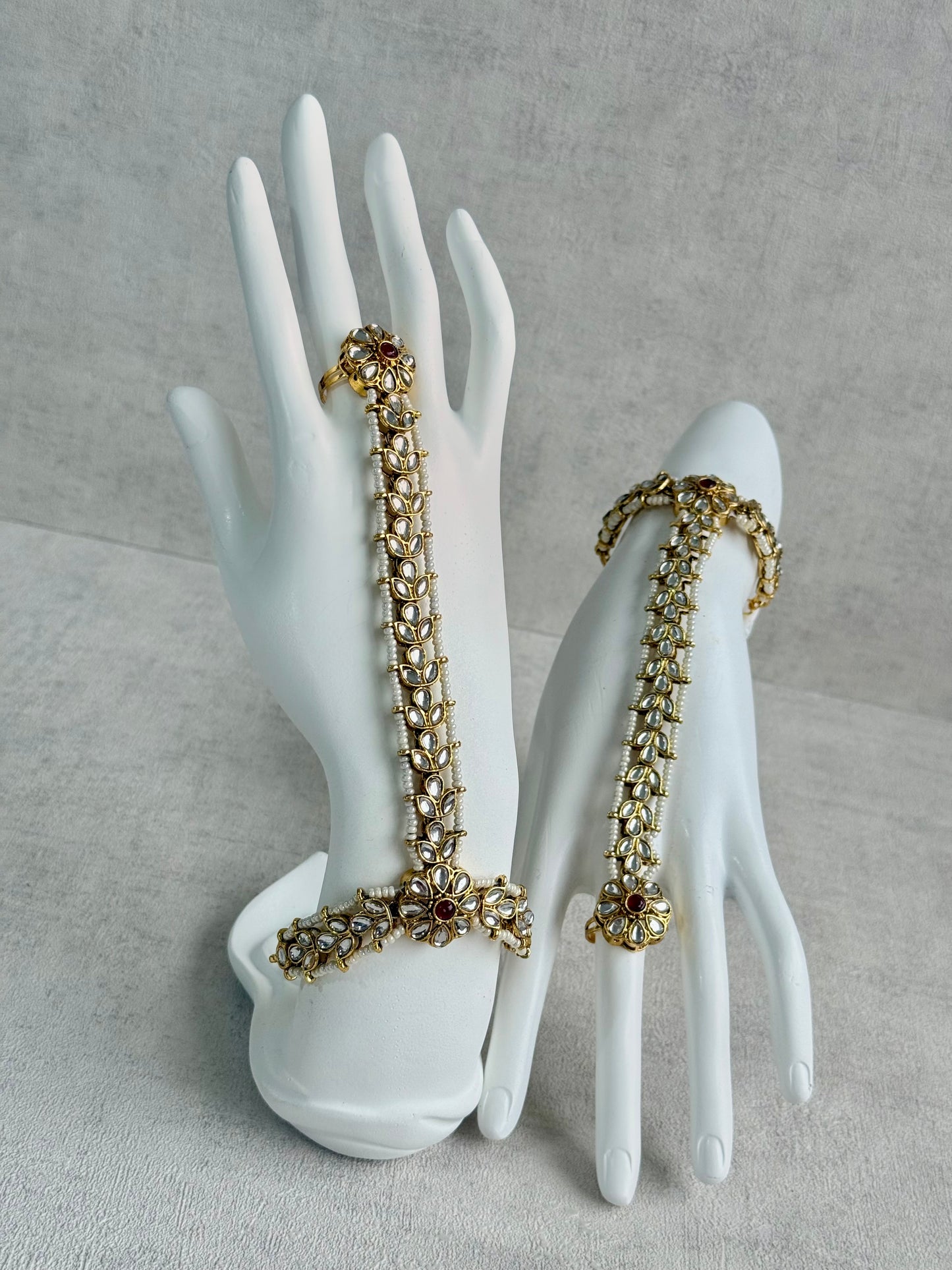 Ayura Designs Ruya Haathphool – Mirror-Cut Stones with Ruby Accents & Pearl Detailing