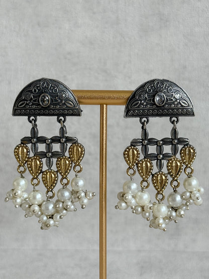 Ayura Designs Dhoop Necklace Set with Earrings – Dual Tone Oxidised Necklace with Lattice Pendant & Pearl Detailing