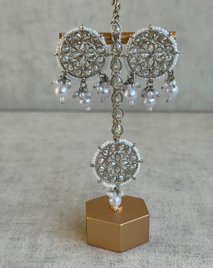 Ayura Designs Ifrah Tikka Set with Studs – Mirror-Cut Stones, Pearls & Antique Silver Finish