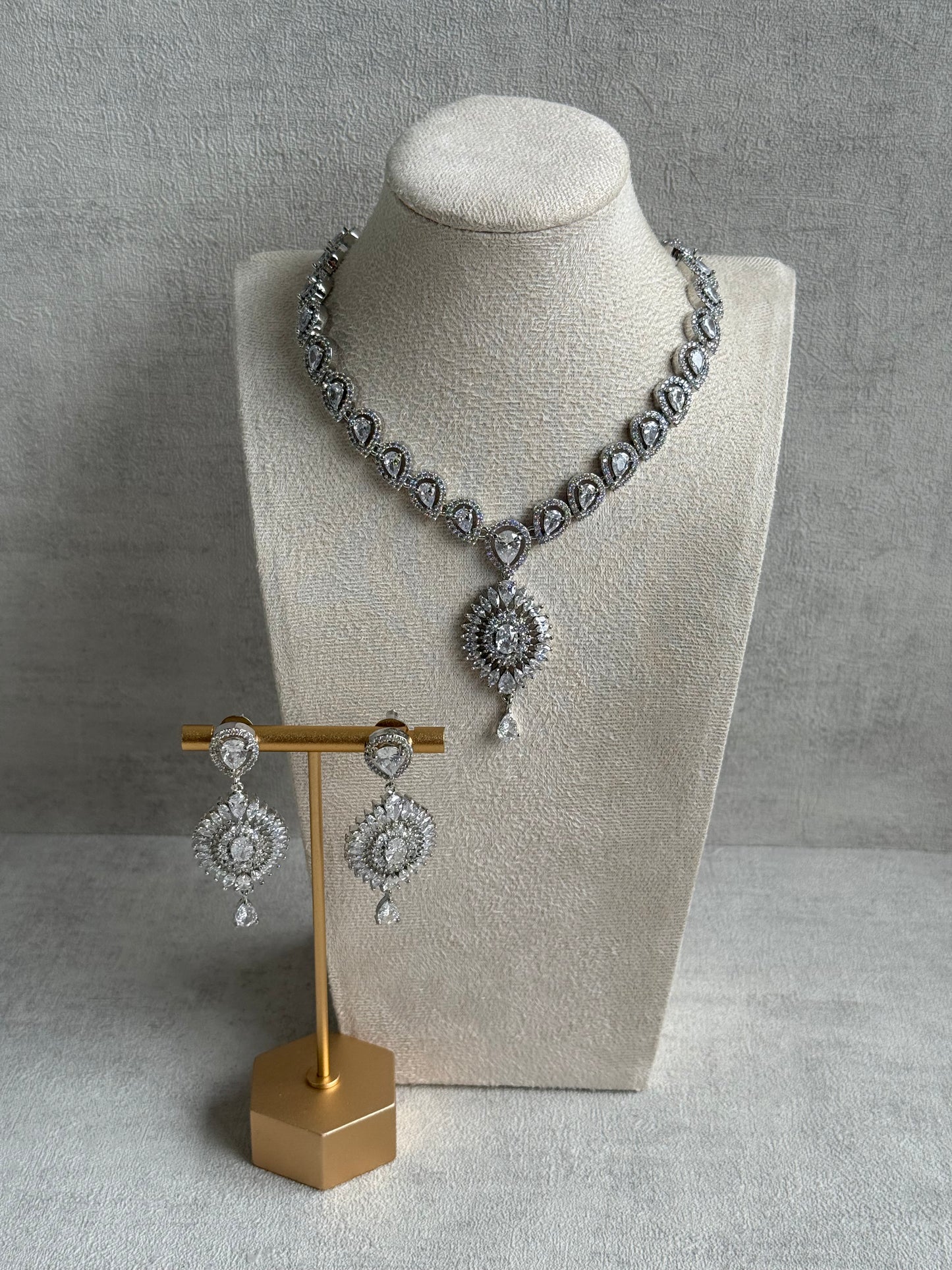 Ayura Designs Bella Set – Silver Necklace & Earrings with Teardrop Moissanite Stones & Radiant Halo Design