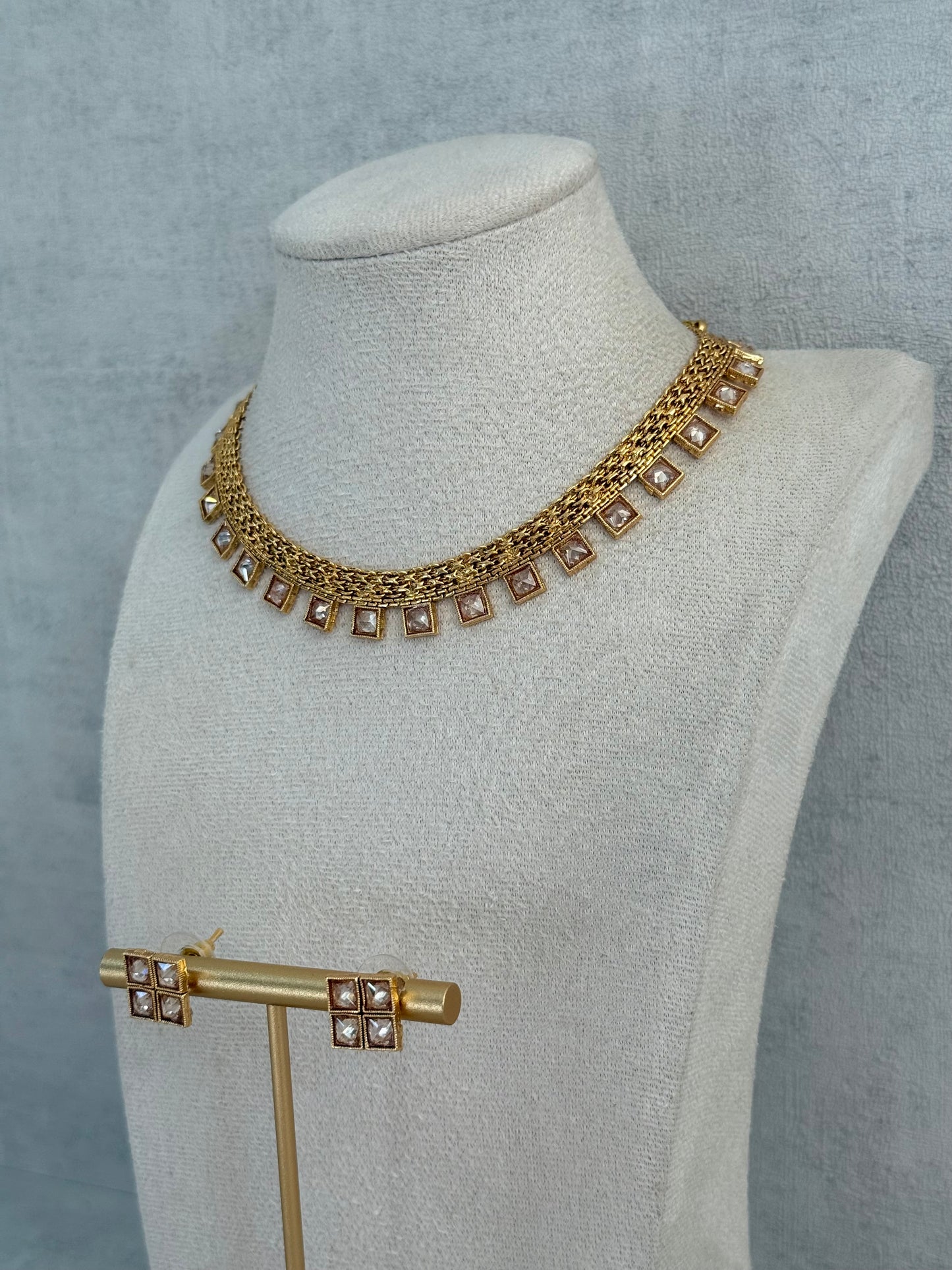 Ayura Designs Bhawani Set with Necklace & Stud Earrings – Square-Cut Kundan Stones in Antique Gold Finish