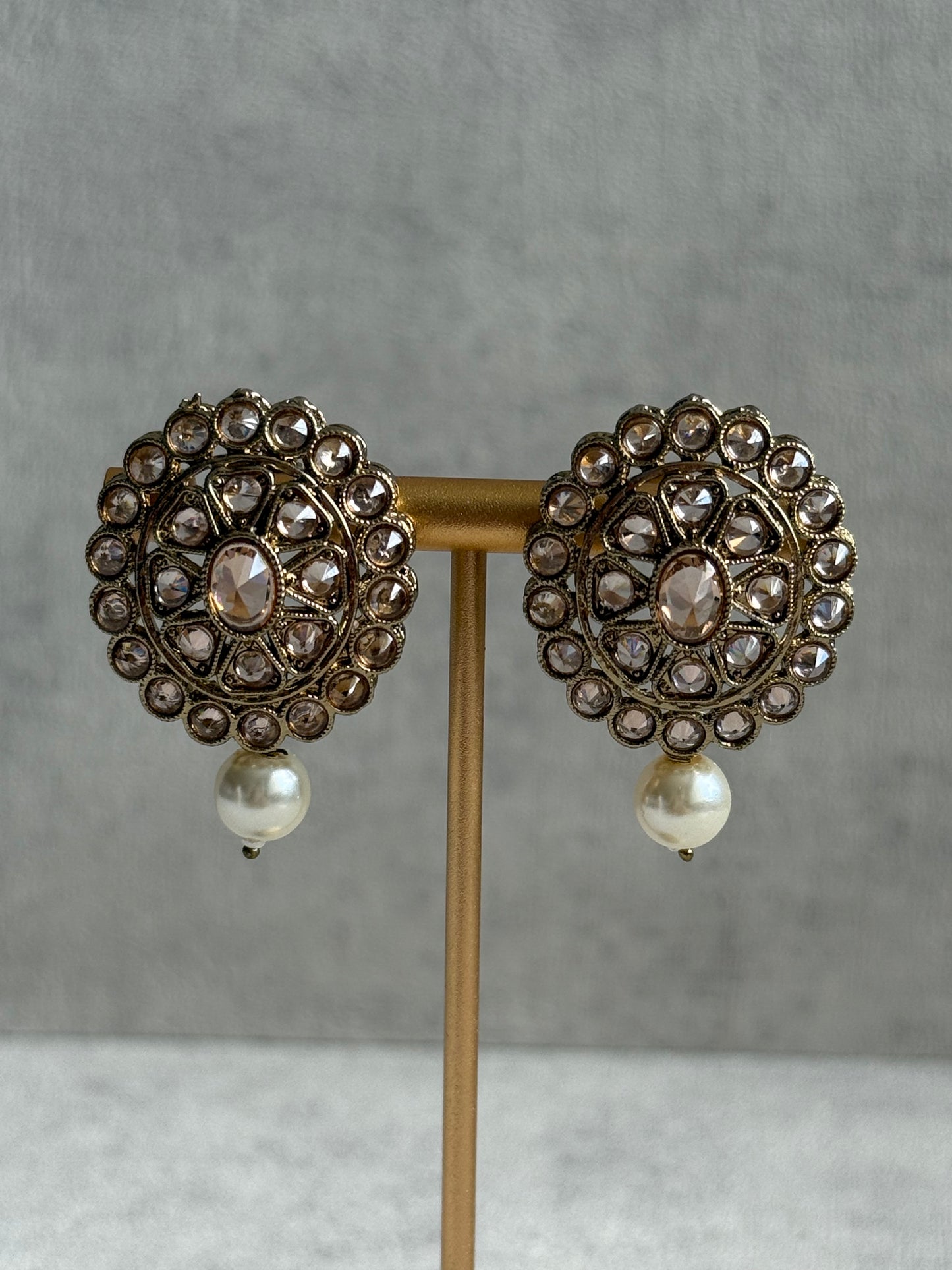 Ayura Designs Sania Set with Necklace, Earrings & Tikka – Champagne Kundan Stones & Antique Gold Finish