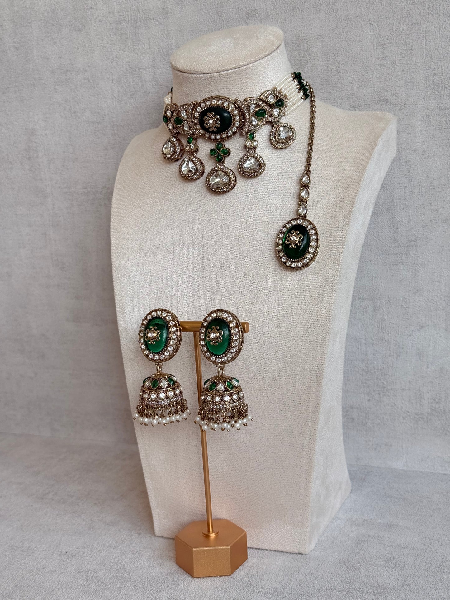 Ayura Designs Myra Choker Set with Earrings & Tikka – Emerald Green Kundan & Pearl Detailing