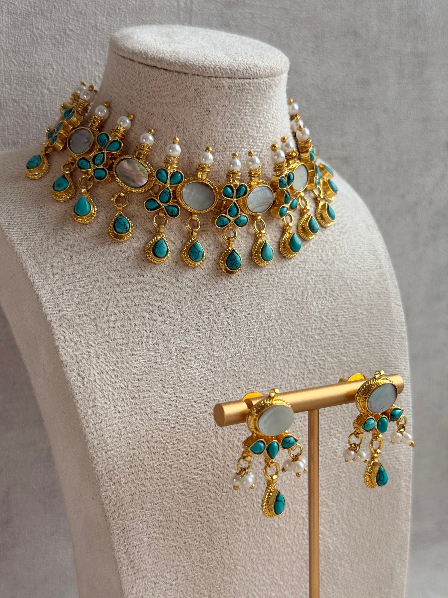 Ayura Designs Rehnuma Kundan Choker Set with Earrings & Turquoise Floral Detailing