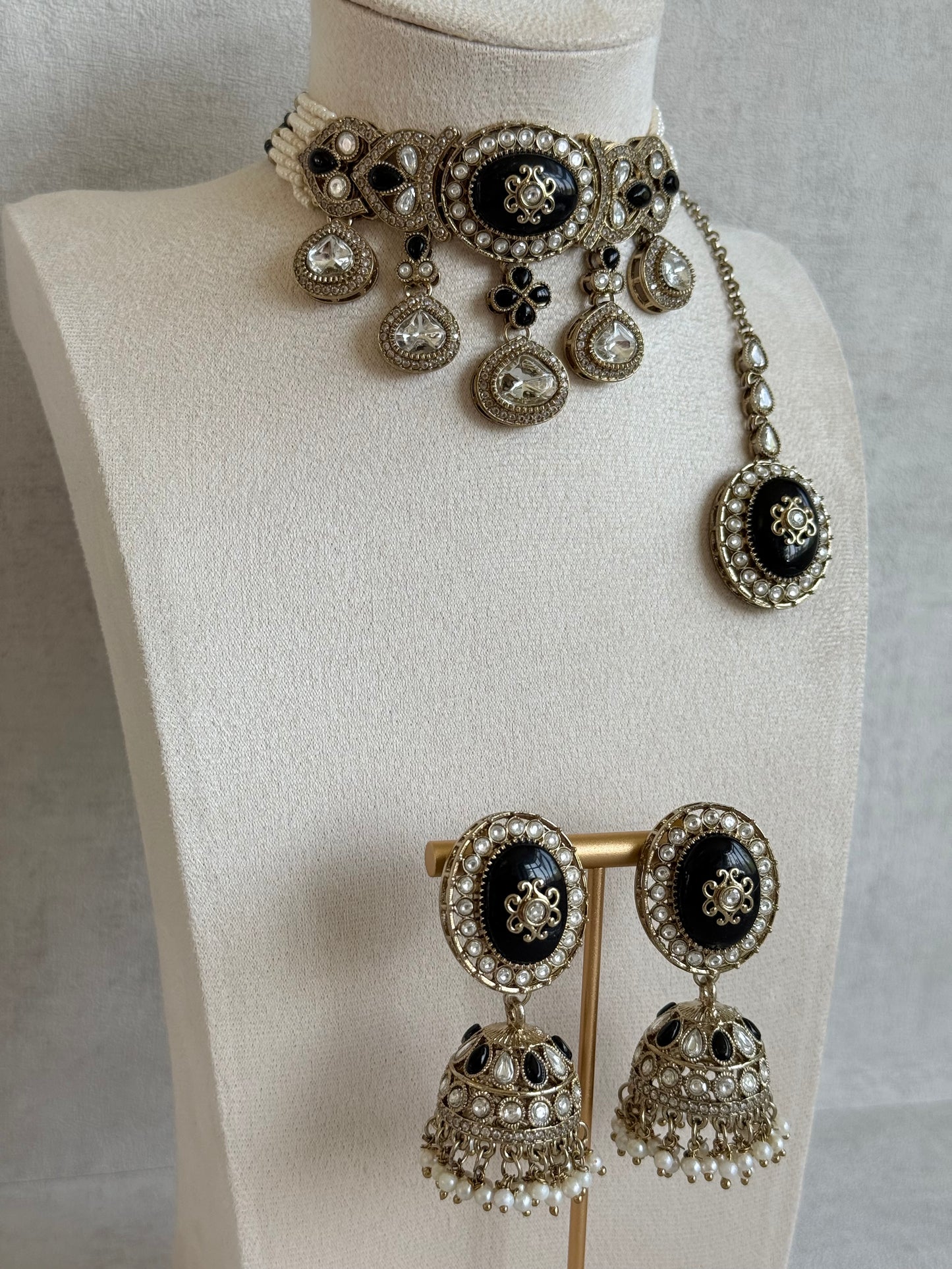 Ayura Designs Myra Choker Set with Earrings & Tikka – Black Kundan & Pearl Detailing
