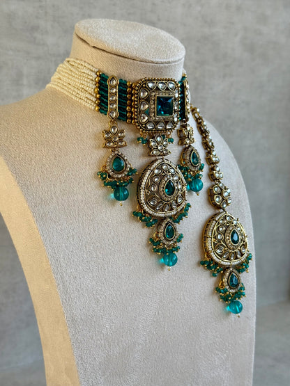 Ayura Designs Zarmeen Choker Set with Earrings & Tikka – Mirror-Cut Stones, Antique Gold Finish and Teal Green Beads