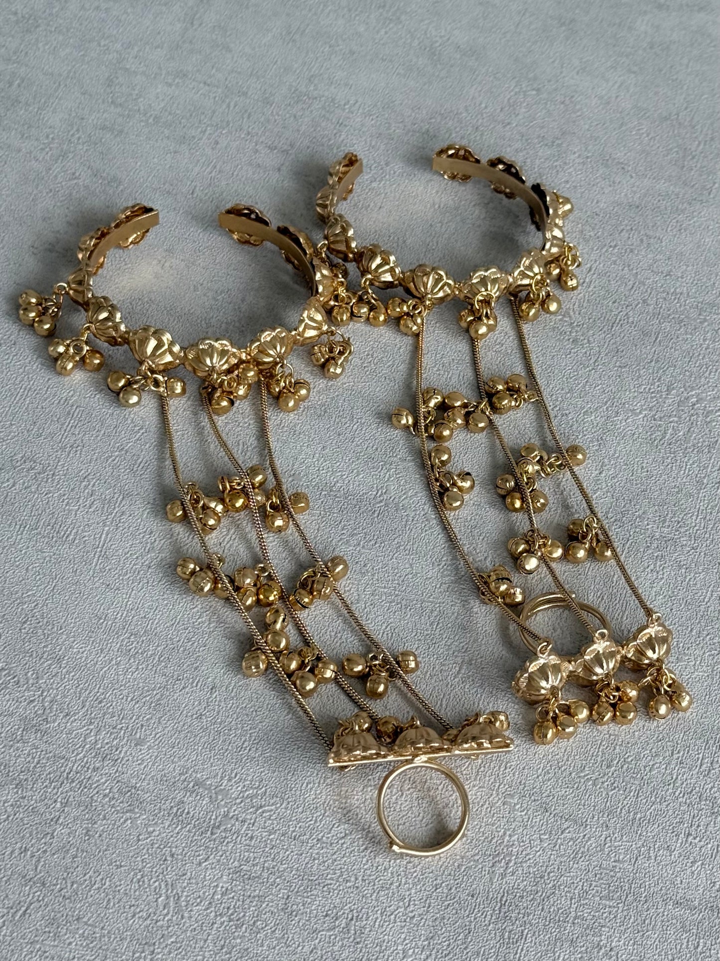 Ayura Designs Hejal Haathphool Set of 2 – Three Finger Style Hand Harness with Ghungroo Detailing & Gold Finish