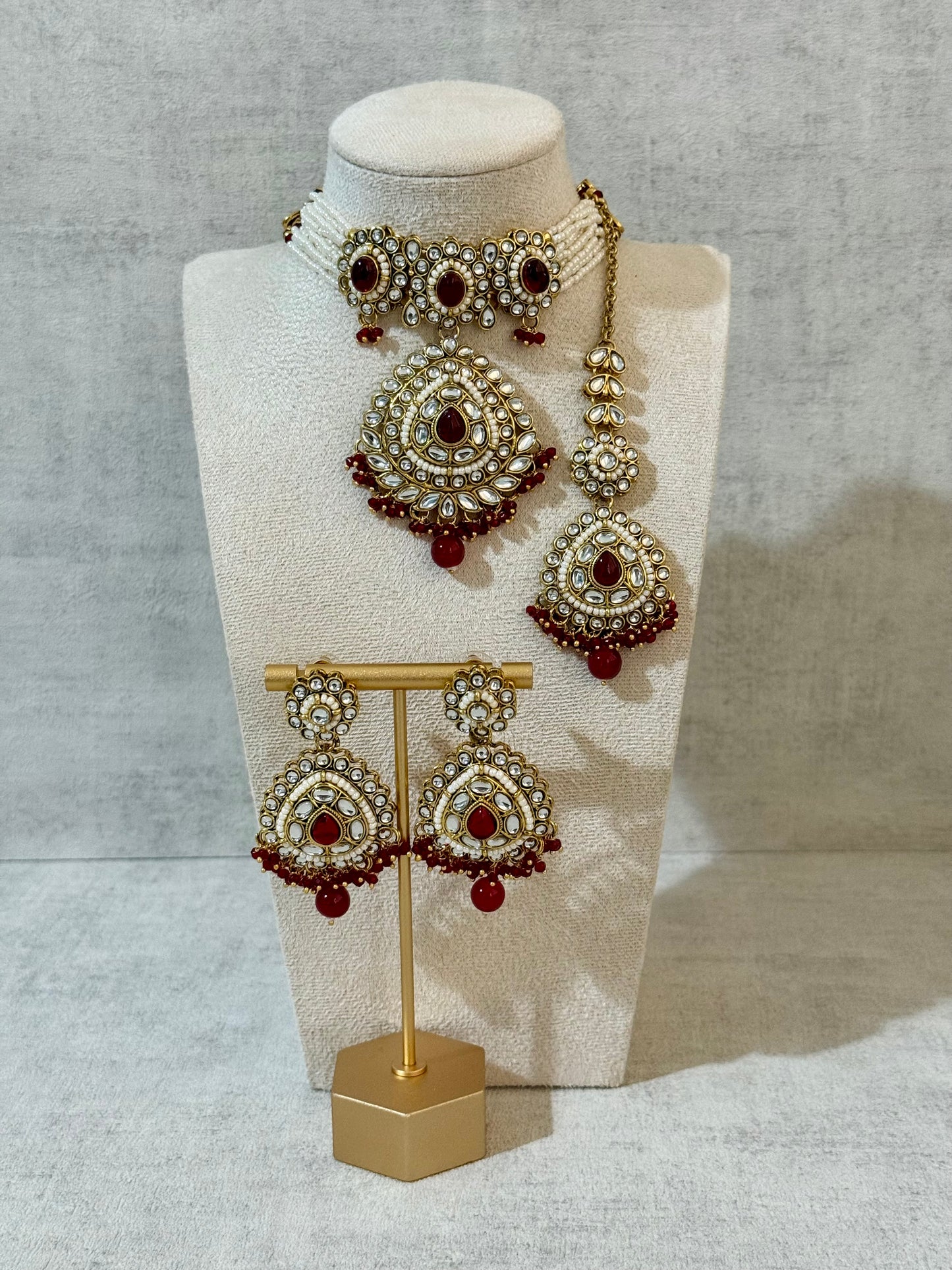 Ayura Designs Tehreem Set with Necklace, Earrings & Tikka – Mirror-Cut Stones, Ruby Red Beads & Antique Gold Finish