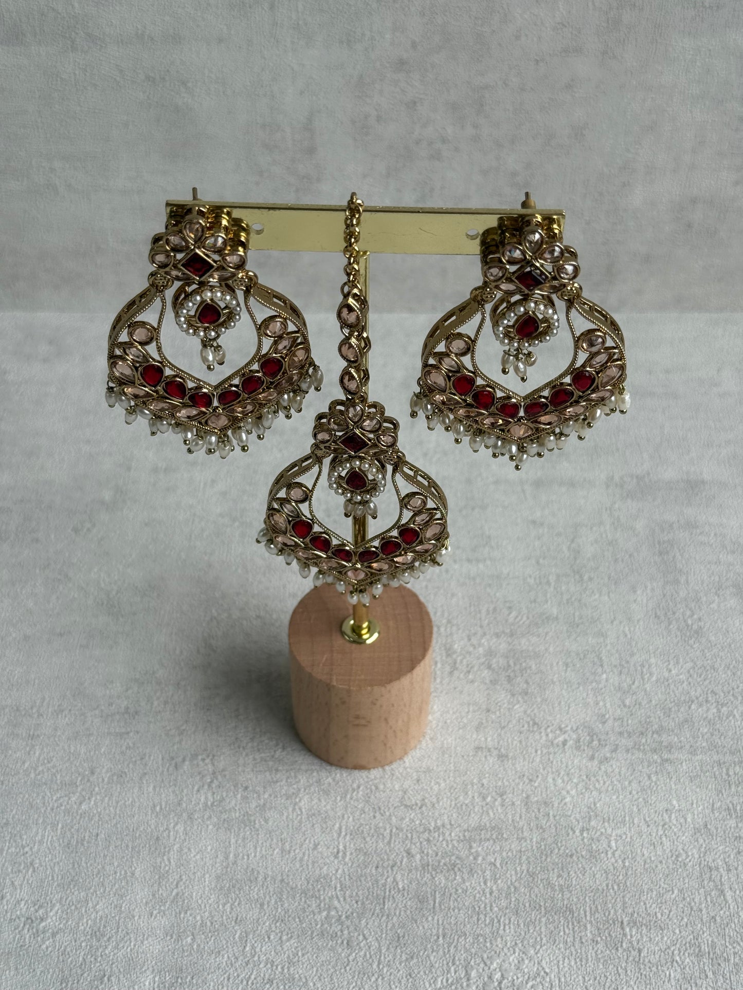 Ayura Designs Damini Tikka Set – Mirror-Cut Kundan Earrings & Tikka with Ruby Red Enamel and Pearl Detailing