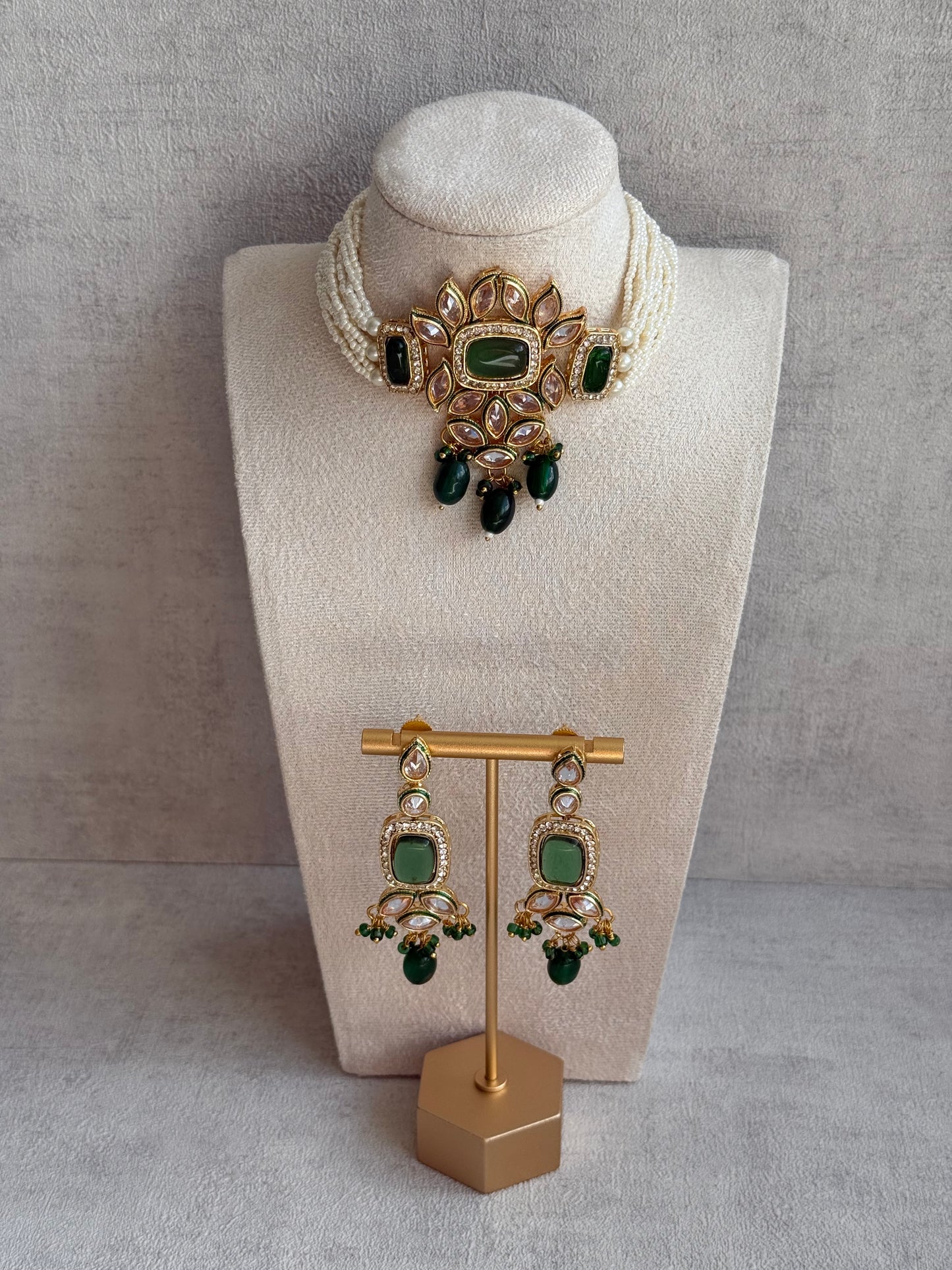 Ayura Designs Raaz Set with Necklace & Earrings – Emerald Green Stones, Kundan Detailing & Antique Gold Finish