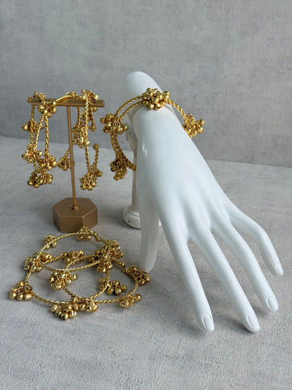 Ayura Designs Siya Adjustable Kashmiri Chudiya – Gold Tone Bangles with Ghungroo Charms (Pair)