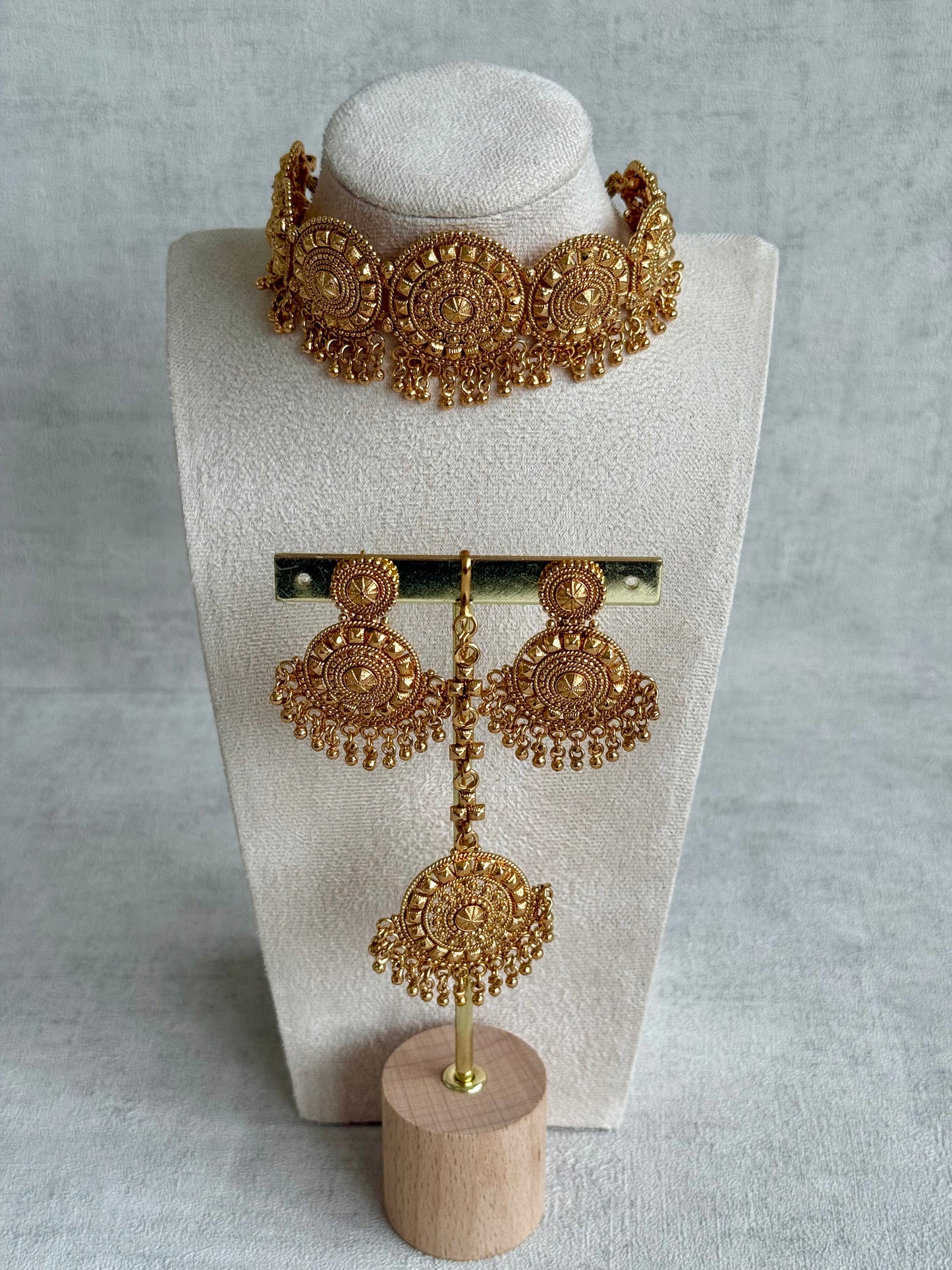 Ayura Designs Nawab Set – Antique Gold Choker, Jhumkis & Tikka with Filigree Medallions