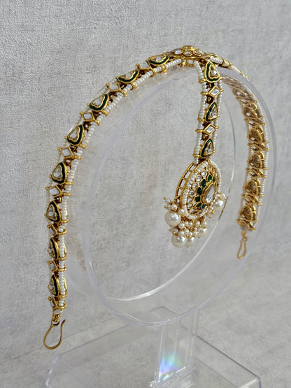 Ayura Designs Kassu Tikka Sheeshphool – Kundan & Green Enamel Headpiece with Pearl Drops
