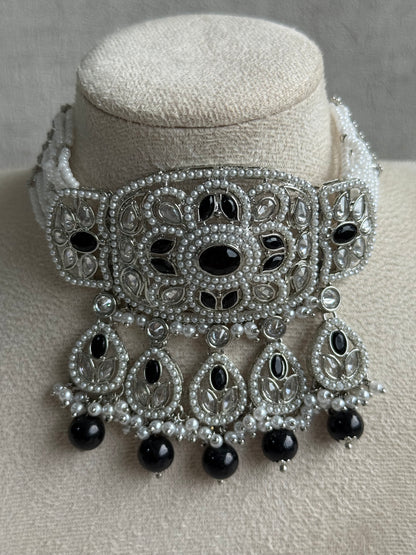 Ayura Designs Zarlish Set – Choker, Earrings & Tikka with Mirror-Cut Stones, Black & White Beads & Silver Finish