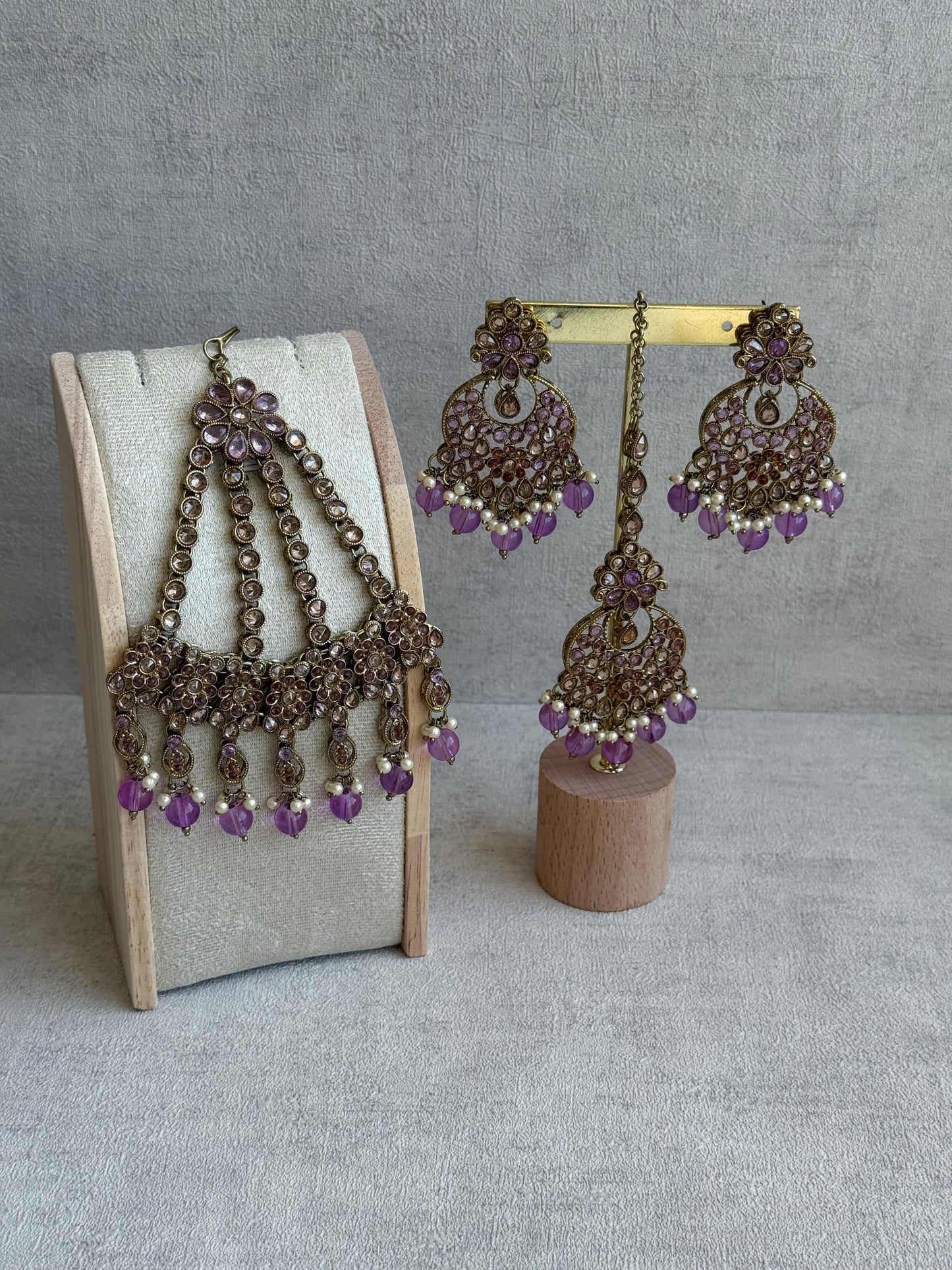 Ayura Designs Nehaat Set with Choker, Earrings, Tikka & Passa – Antique Gold with Lavender Beads, Pearls & Kundan Detailing
