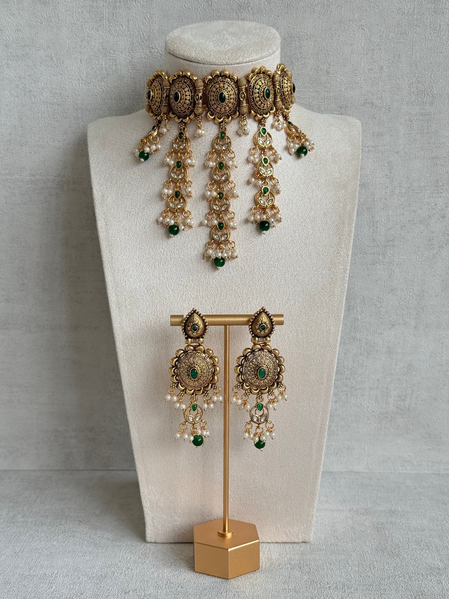 Ayura Designs Kabini Choker Set with Earrings – Gold Kundan Waterfall Choker with Emerald Green Beads & Pearls