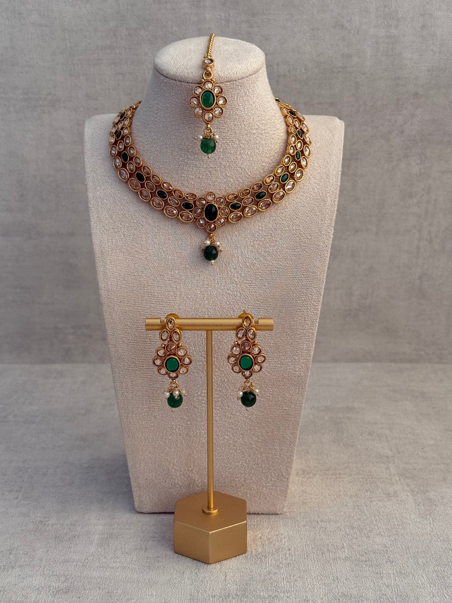 Ayura Designs Biju Set with Necklace, Earrings & Tikka – Emerald Green & Ivory Pearls, Mirror-Cut Stones, Antique Gold Finish