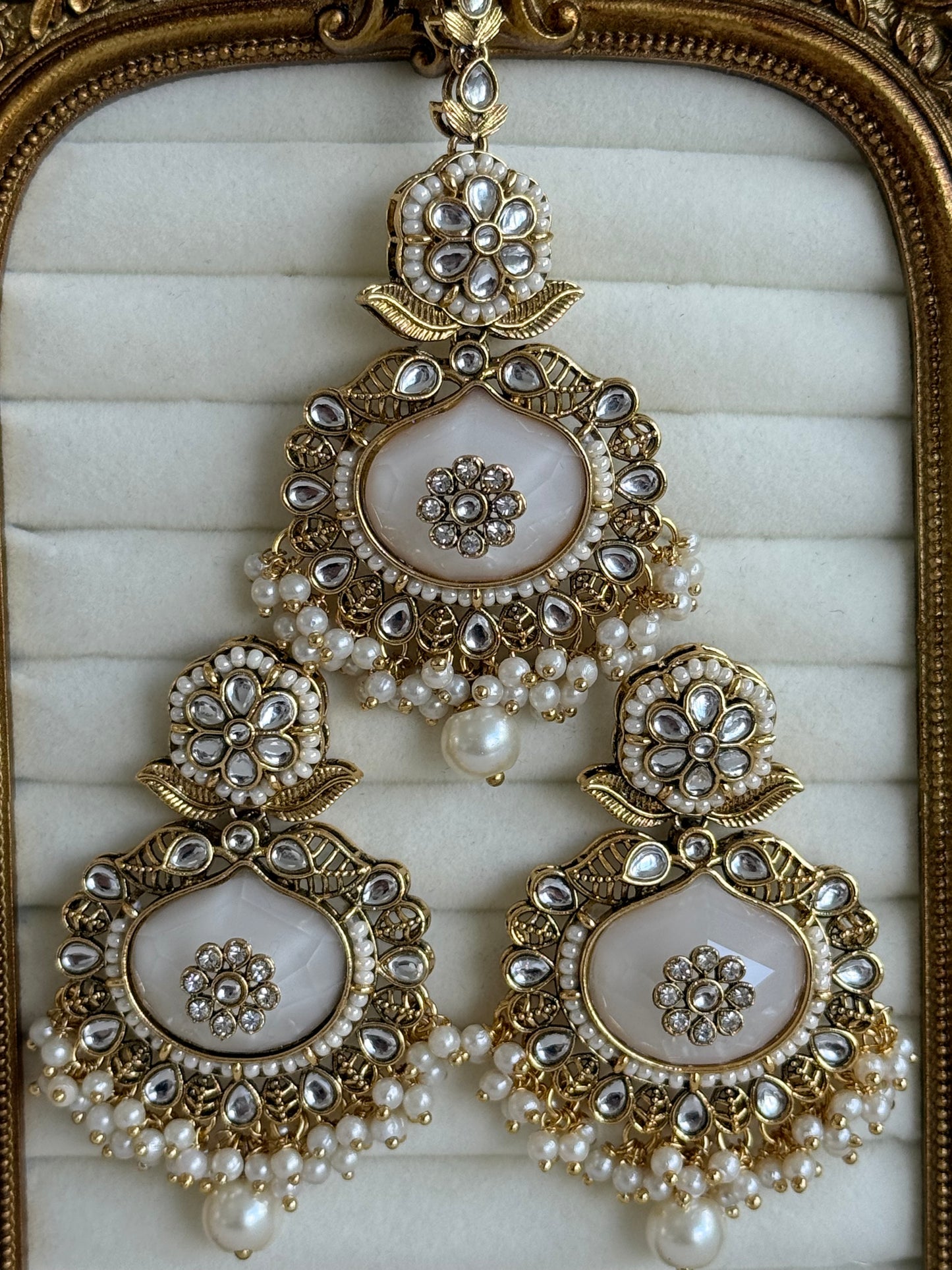 Ayura Designs Asra Tikka Set with Earrings – Ivory Stone, Kundan & Pearl Detailing
